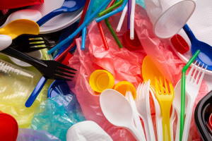 4 Simple Ways to Ditch Single-Use Plastics